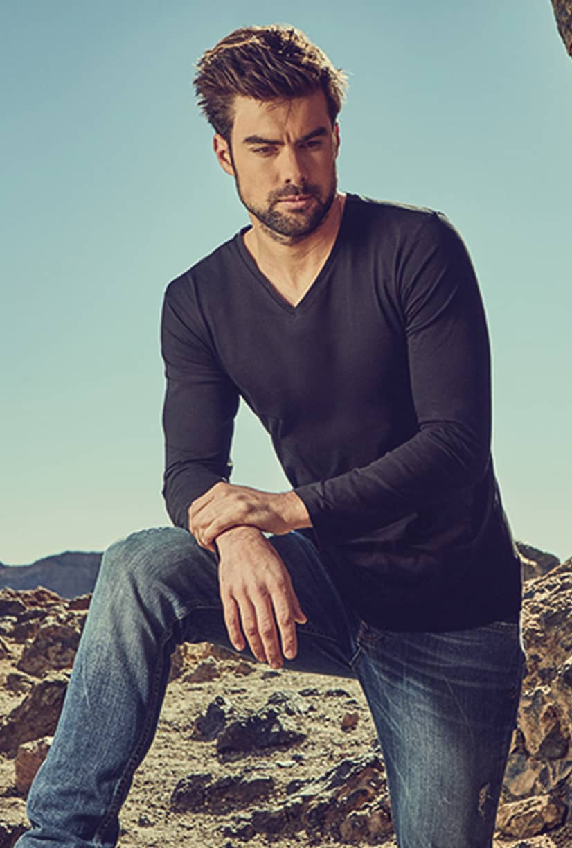 Men´s V-Neck T-Shirt Long Sleeve