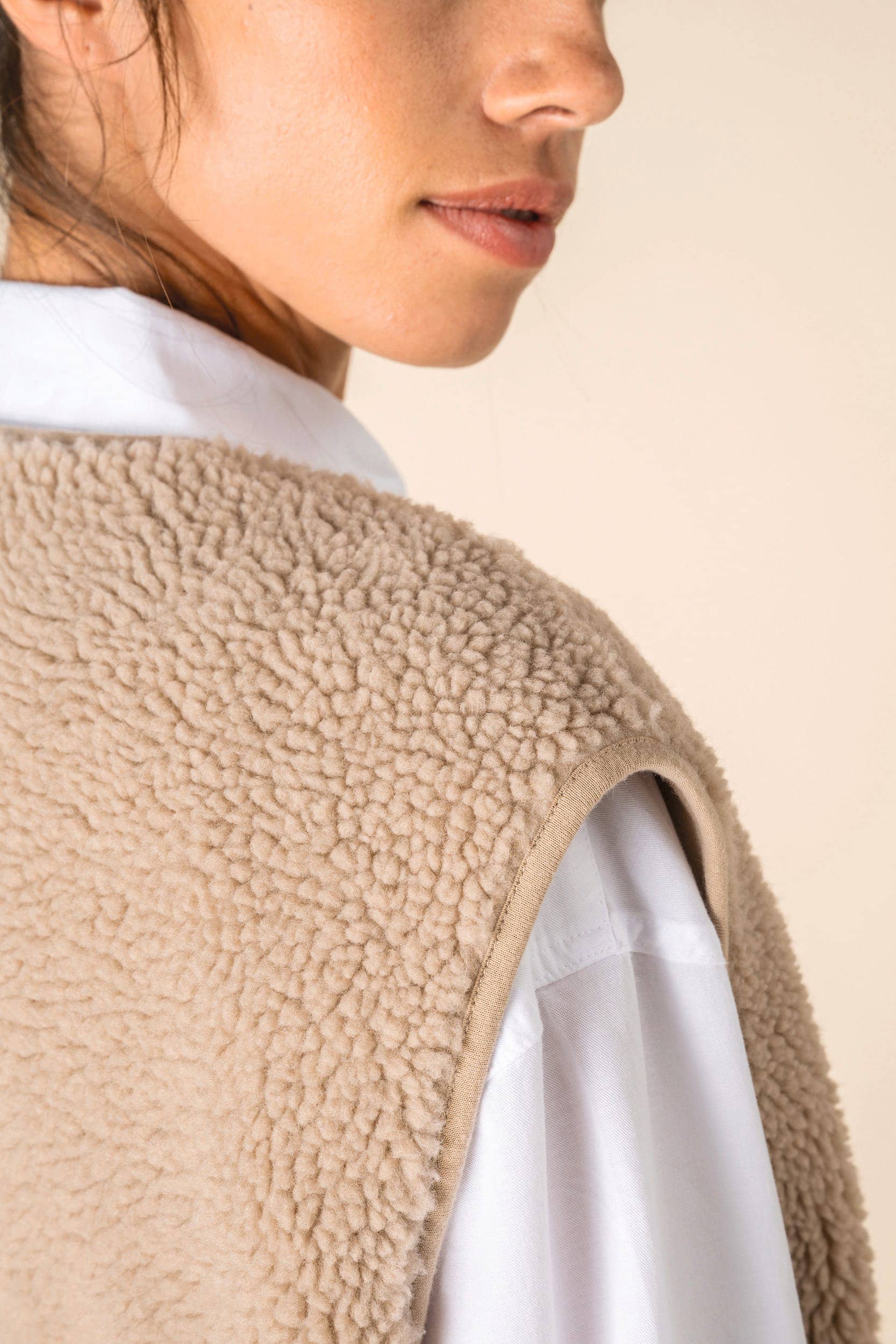 Ärmellose Sherpa-Jacke für Damen