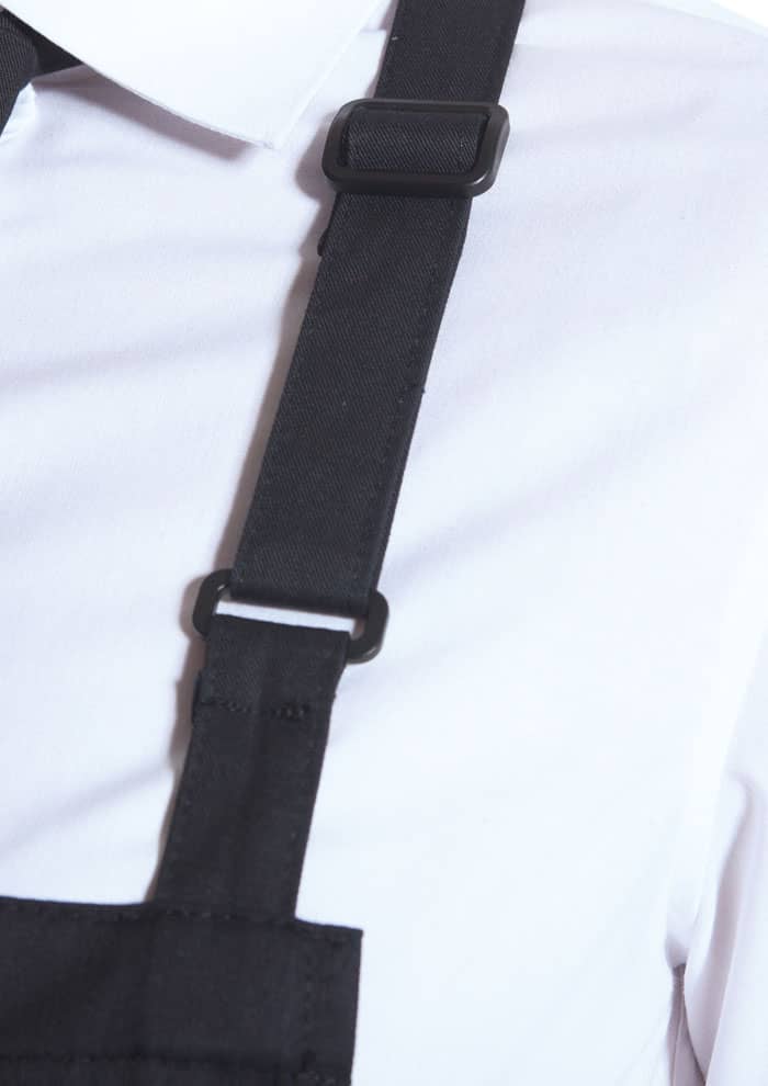 Latzschürze Basic mit Schnalle