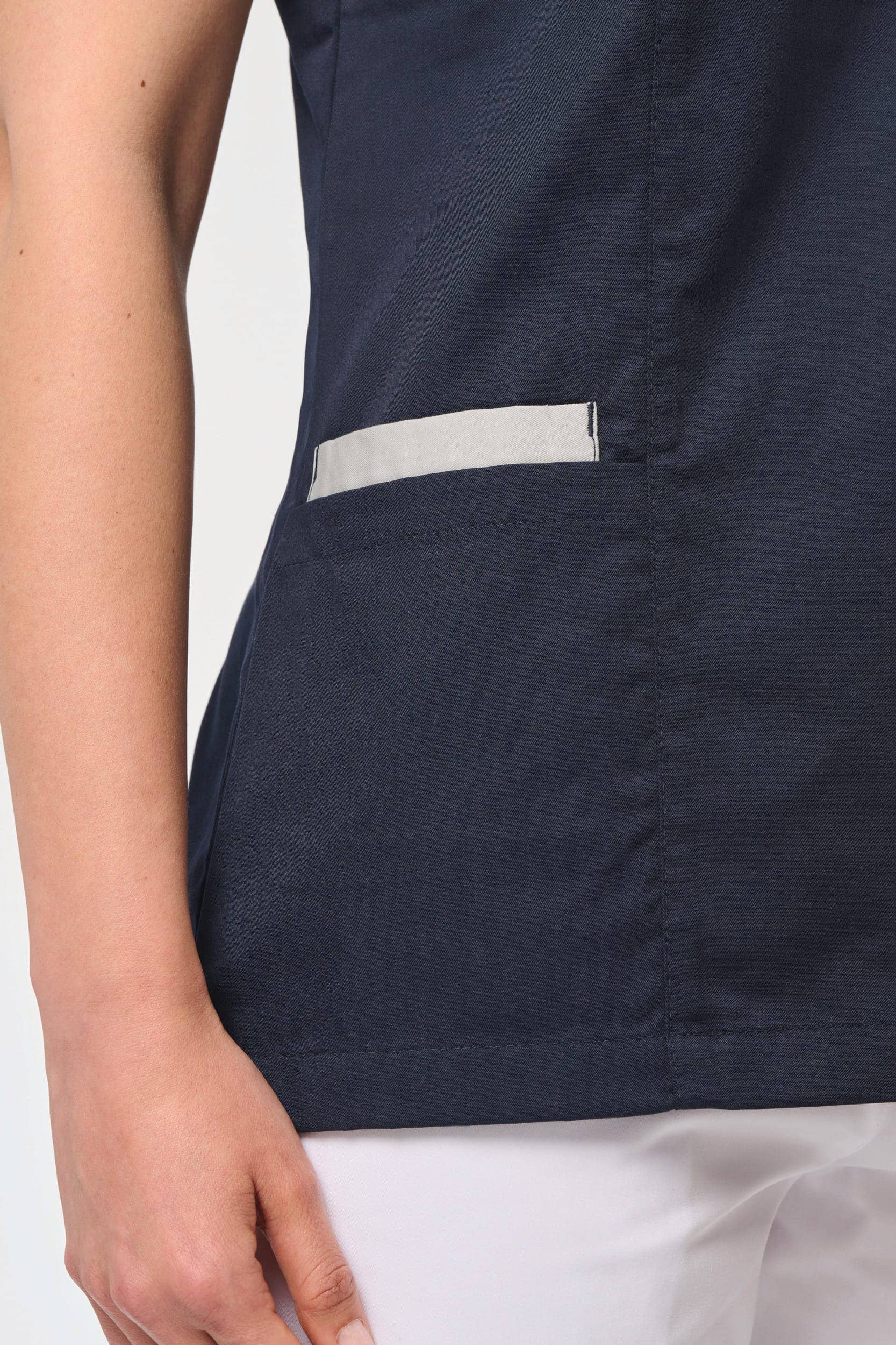 Damenkittel aus Baumwollpolyester mit Druckknöpfen