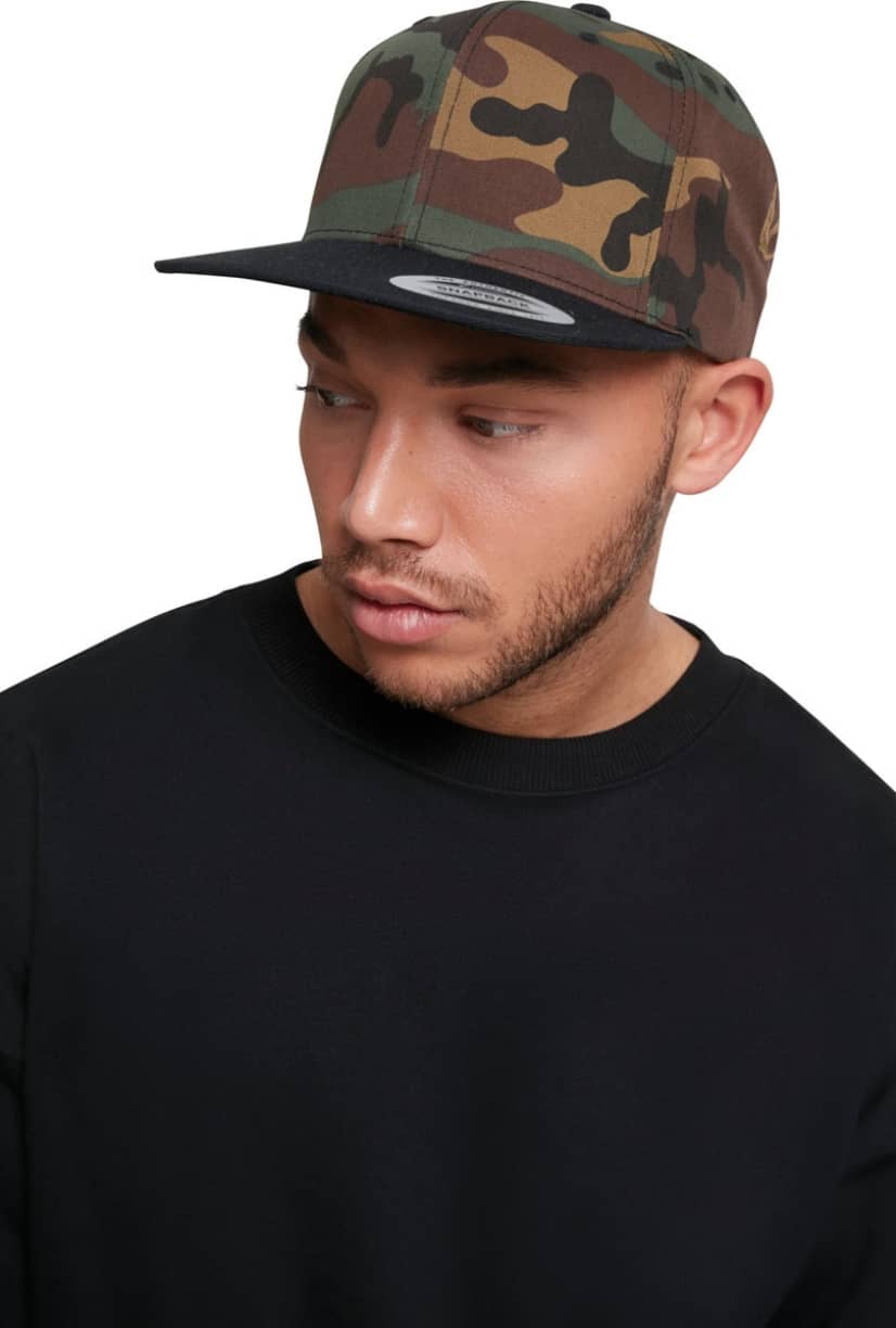 Classic Snapback 2-Tone Camo Cap