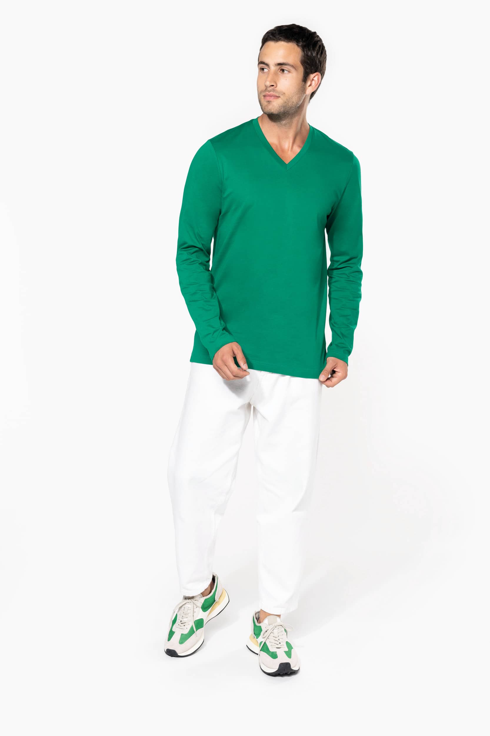 Men`s long-sleeved V-Neck T-shirt