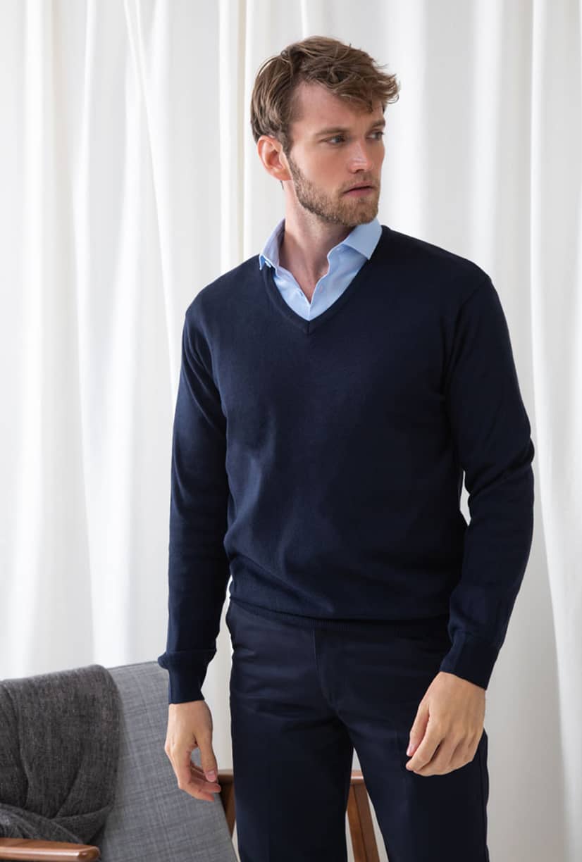 Men´s Lightweight V-Neck Jumper