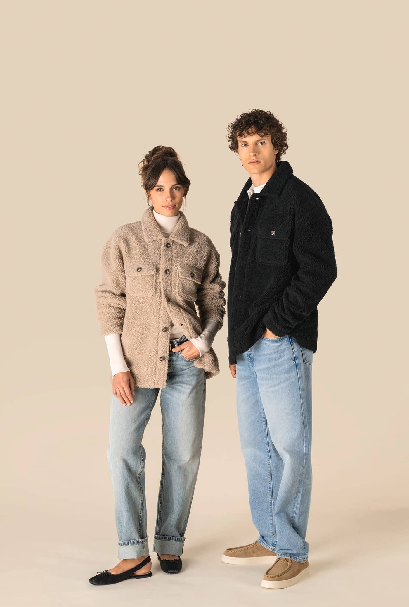 Unisex-Überhemd aus Sherpa mit überschnittenen Schultern