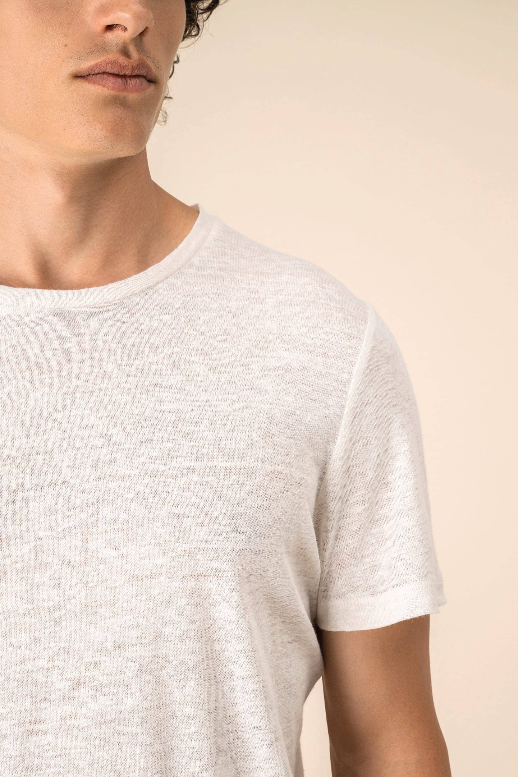 Herren-T-Shirt aus Leinen mit Rundhalsausschnitt