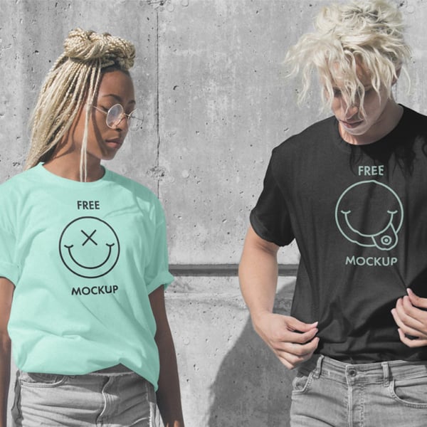 T-Shirt PSD Mockup angezogen