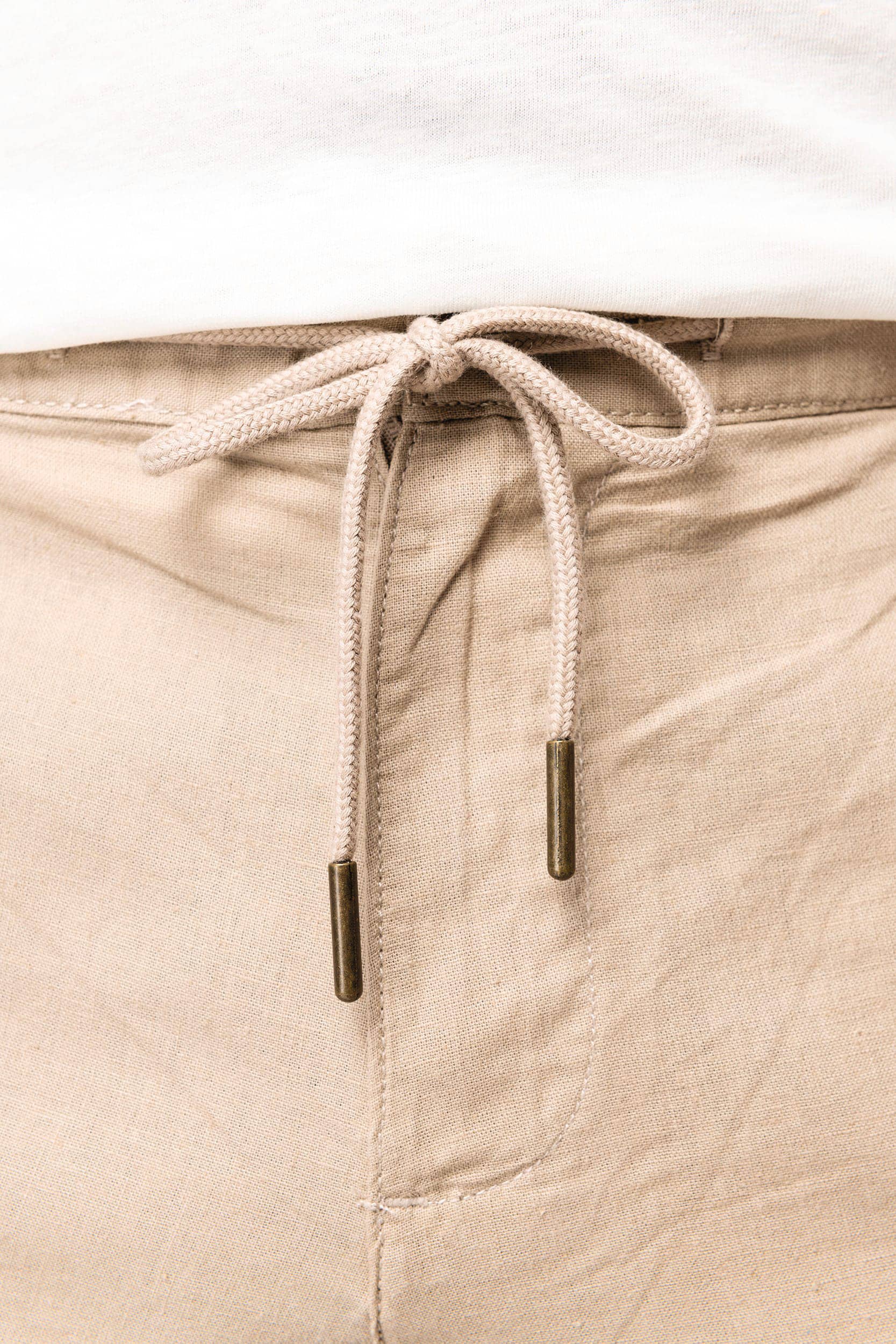 Umweltfreundliche Herrenhose aus Bio-Leinen und Bio-Baumwolle