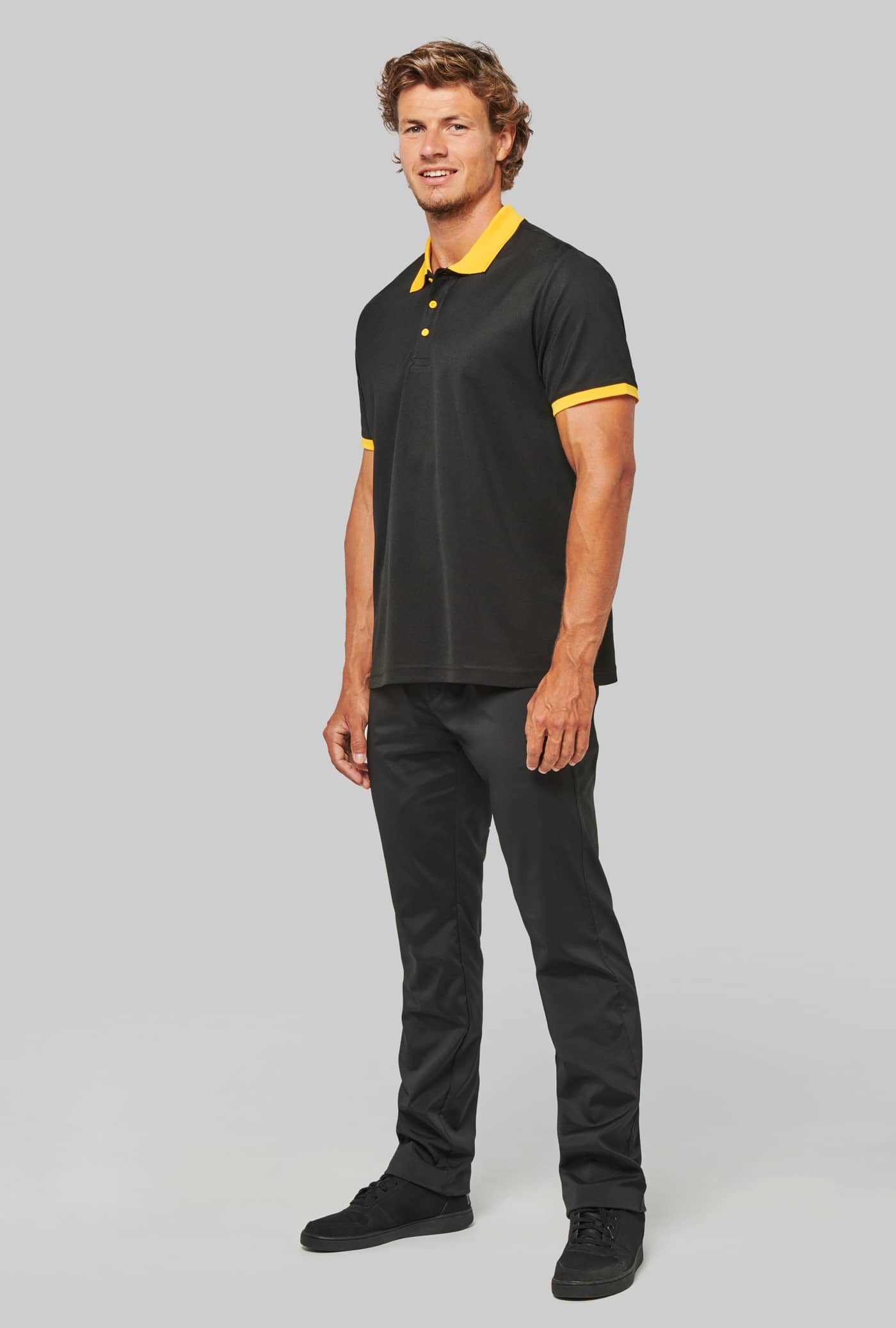 Herren Performance Piqué-Polohemd