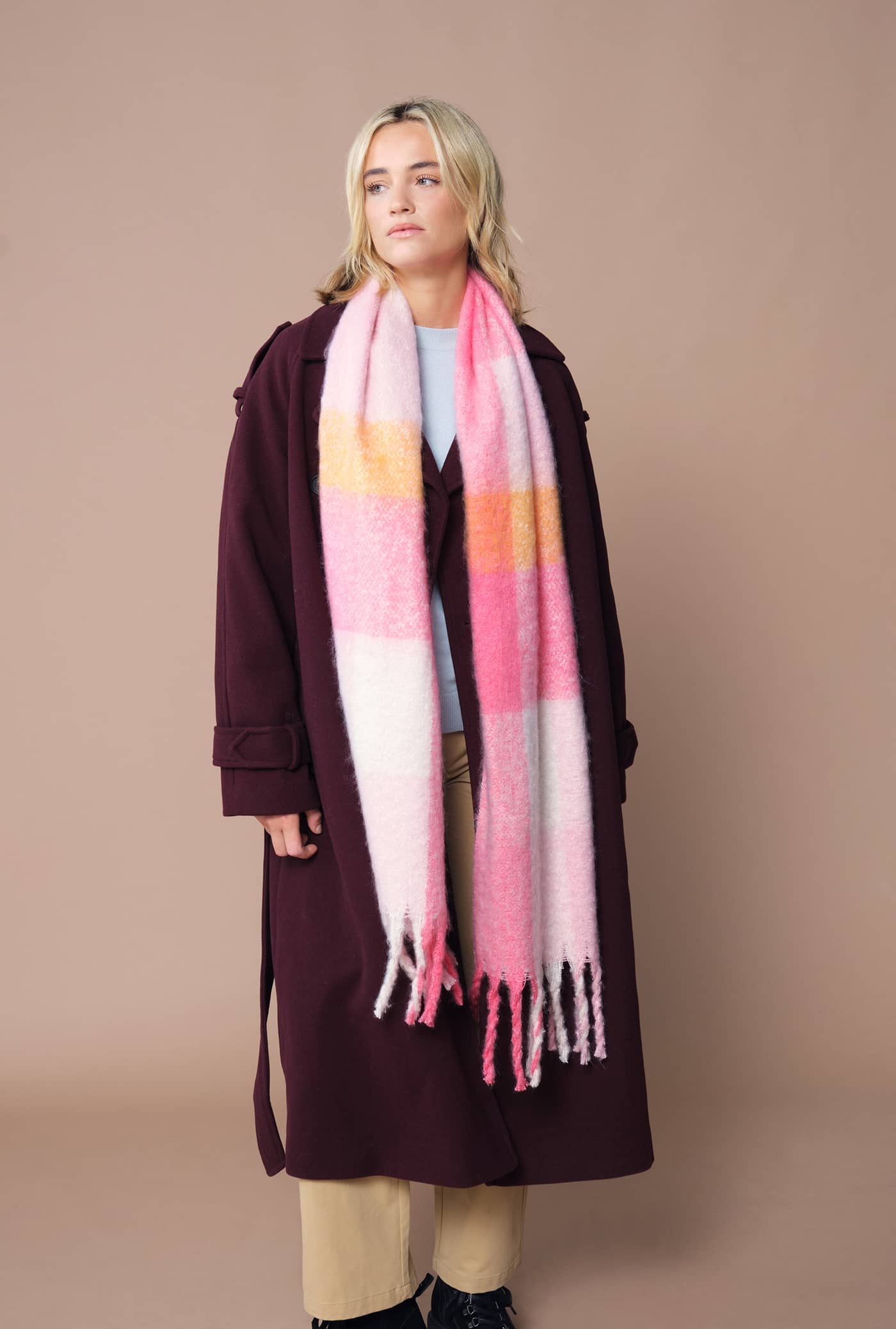 Fluffy Check Scarf
