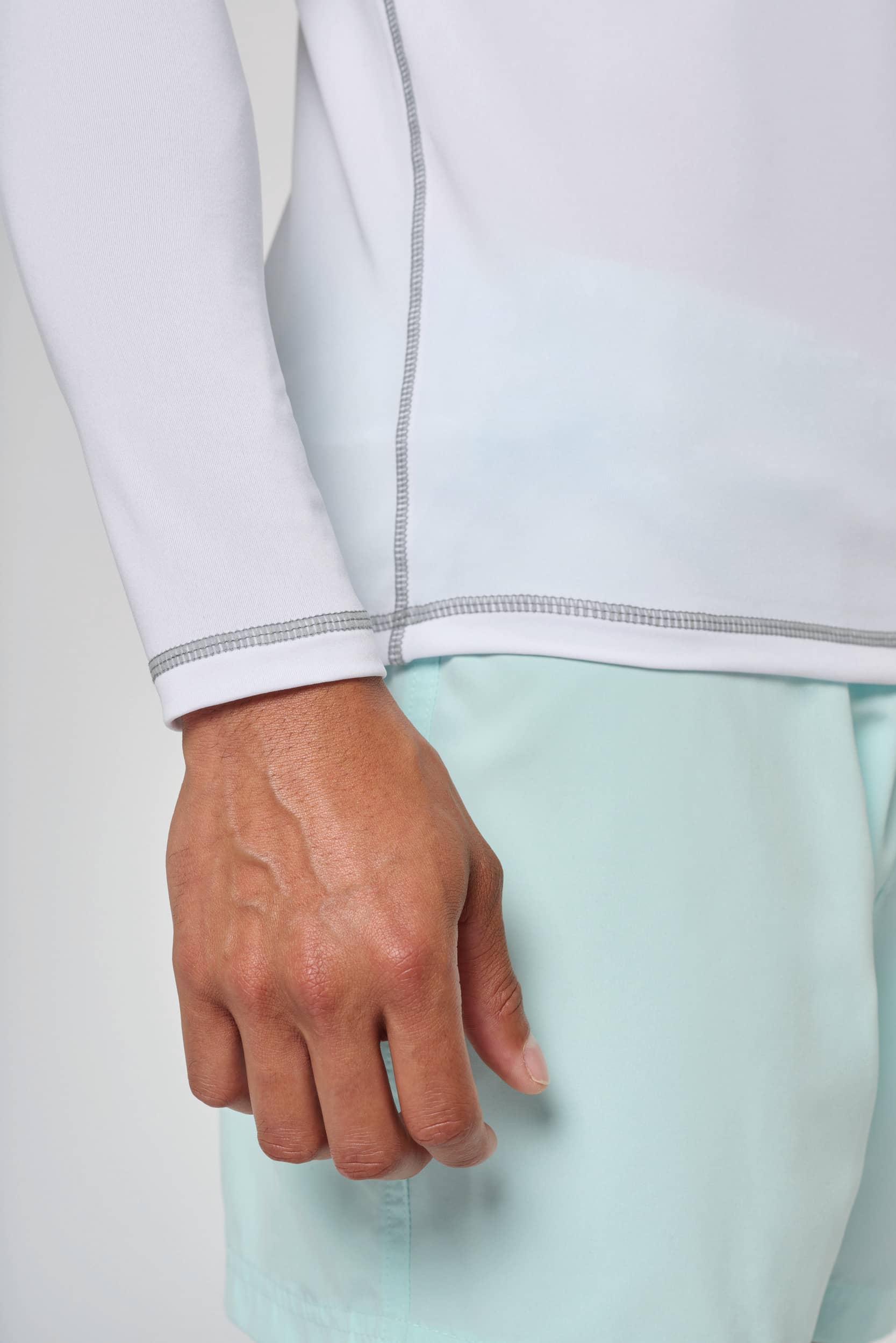 Herren-Funktionsshirt mit langen Ärmeln und UV-Schutz