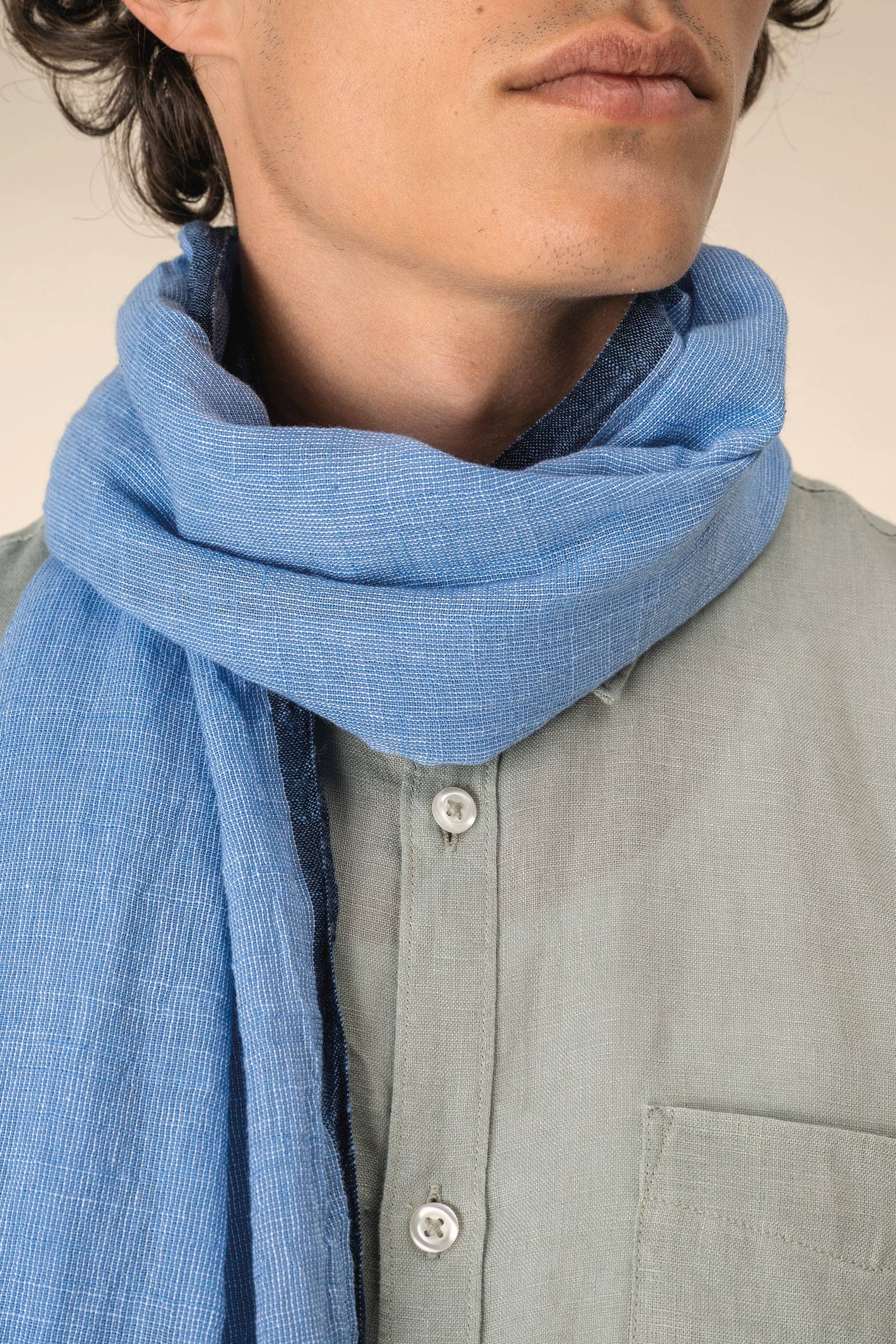 Kontrastierender Unisex-Schal aus Baumwolle