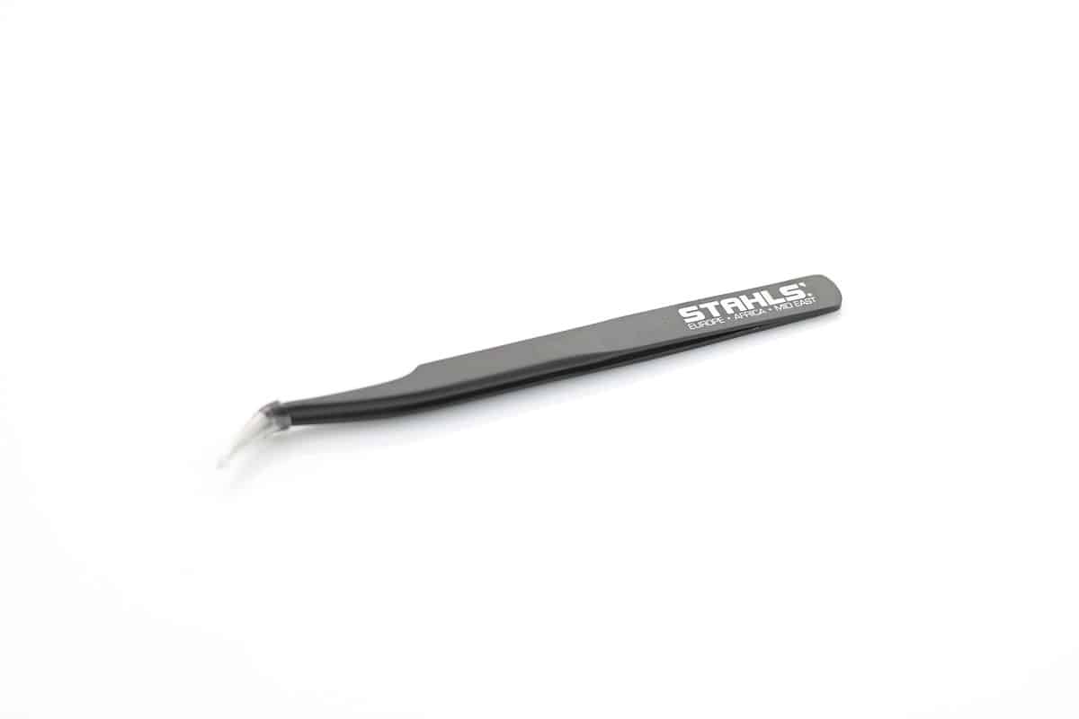 Tweezers