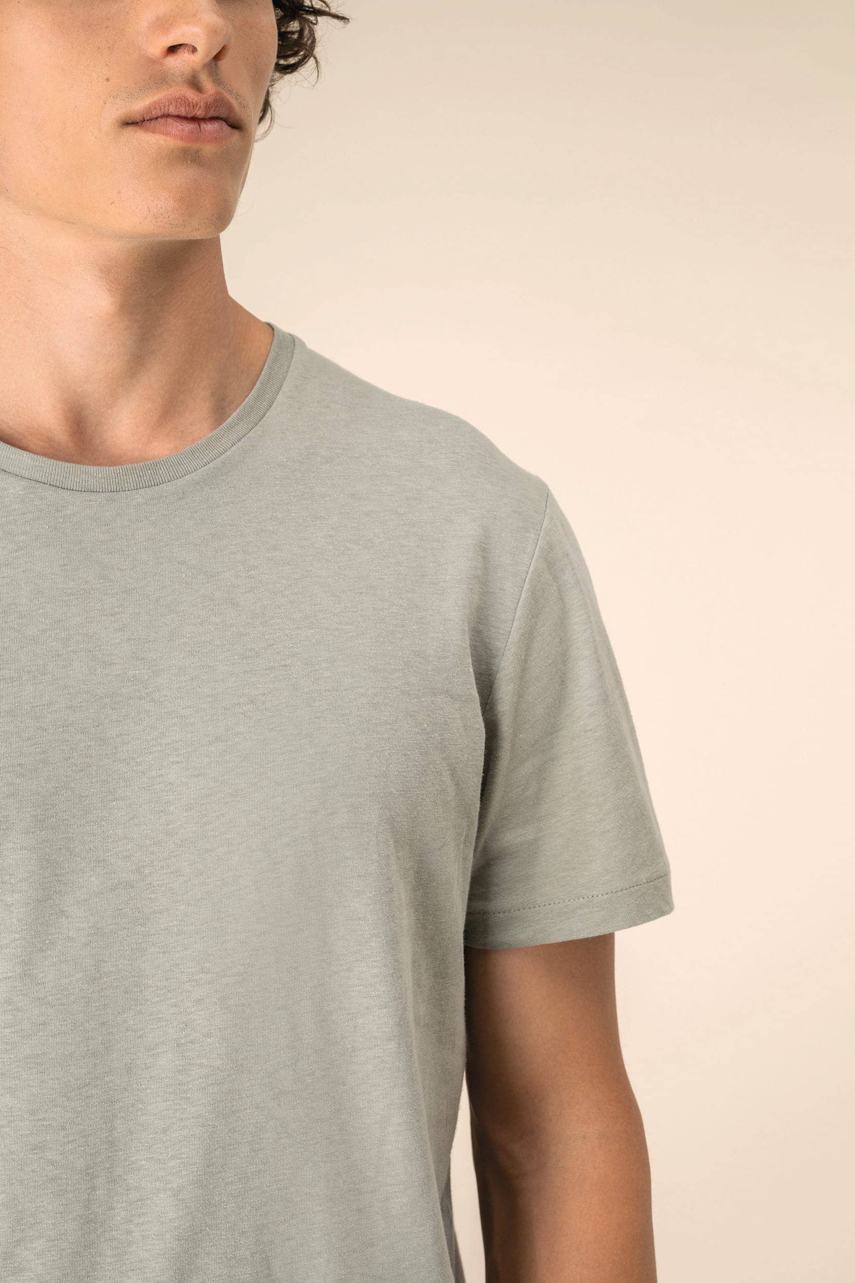 Umweltfreundliches Unisex-T-Shirt aus Biobaumwolle und Leinen
