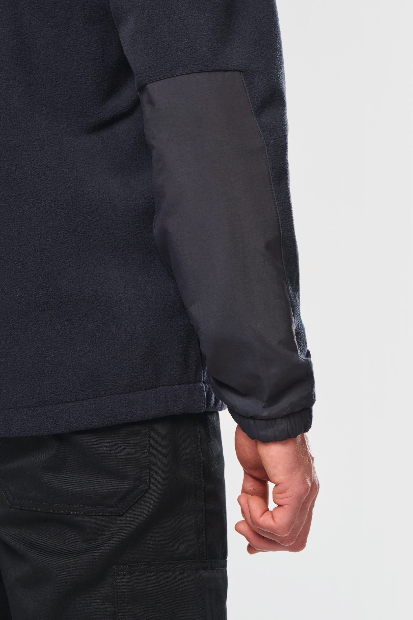 Fleecejacke mit abnehmbaren Ärmeln