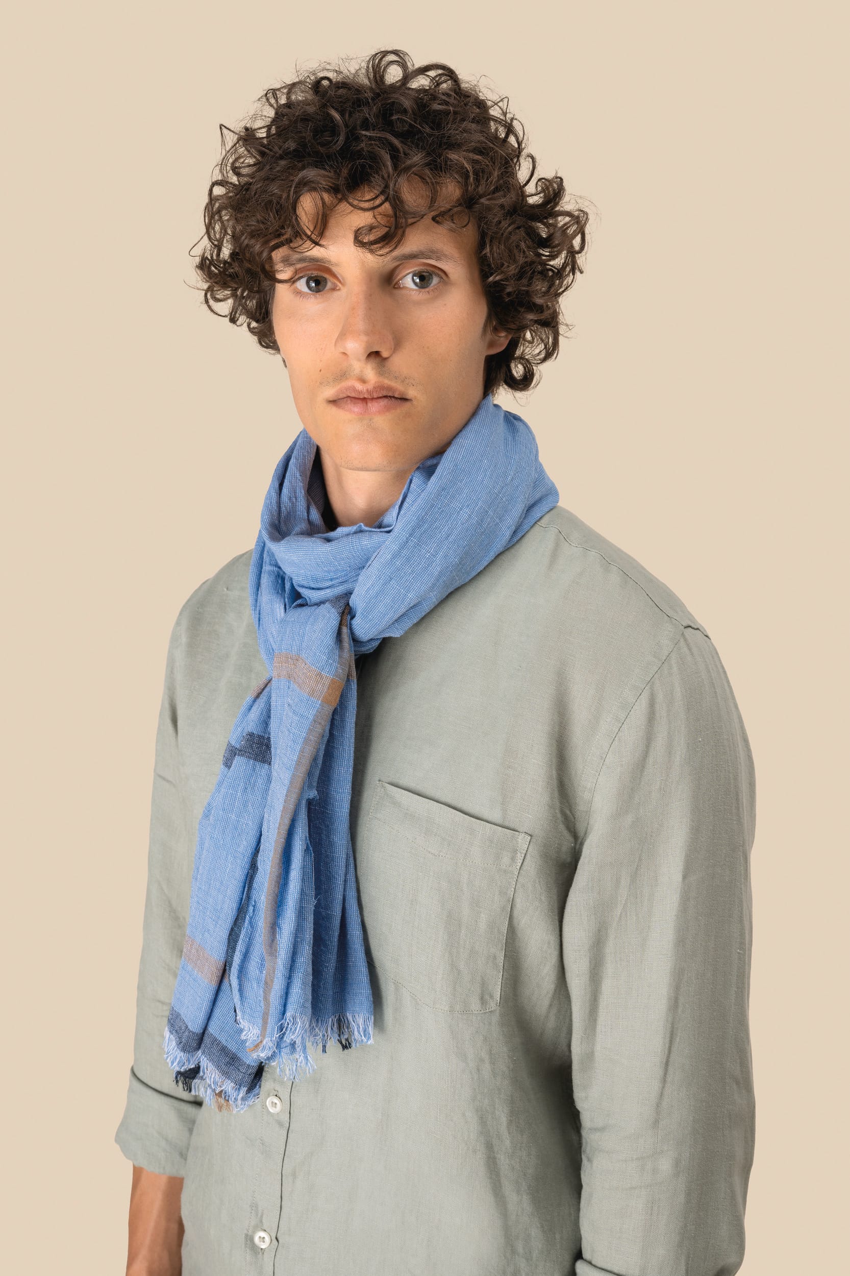 Kontrastierender Unisex-Schal aus Baumwolle