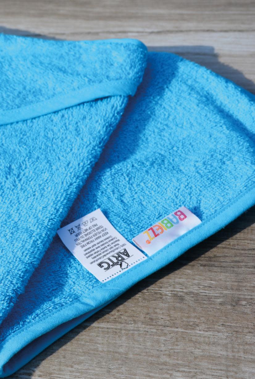 Facetowel