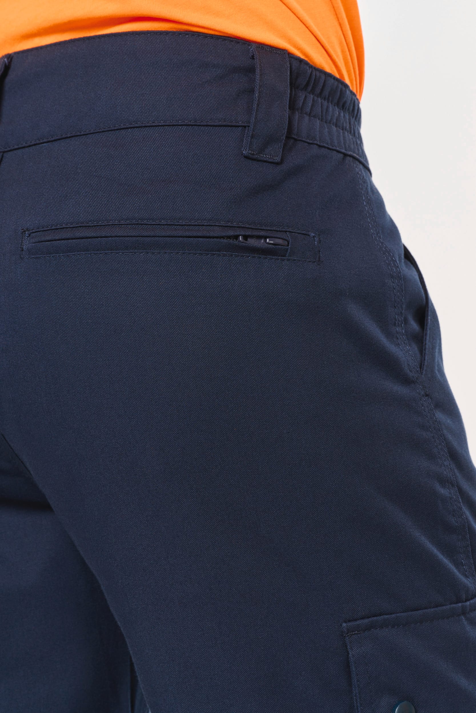 Unisex-Cargo-Hose mit elastischem Saum und reflektierendem Streifen