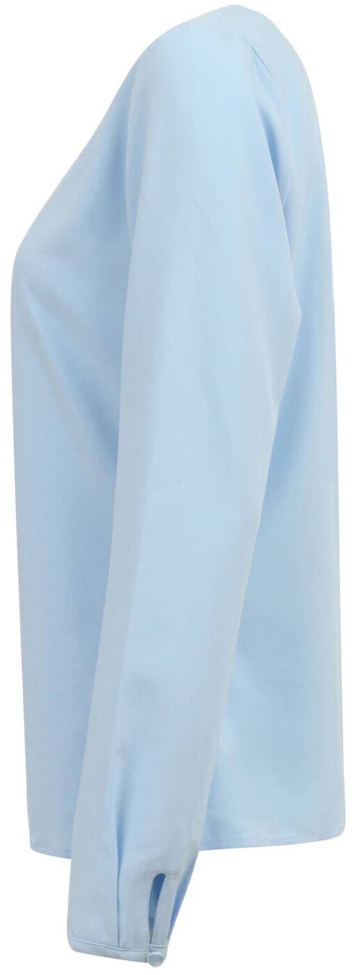Ladies´ Pleat Front Long Sleeved Blouse
