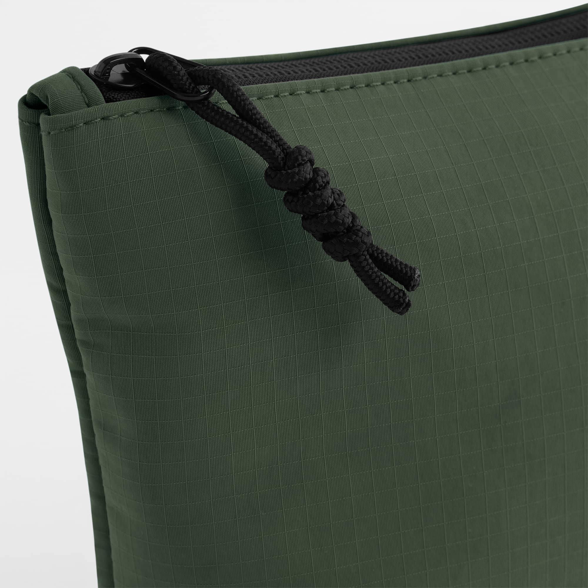 Minimal Lifestyle Pouch