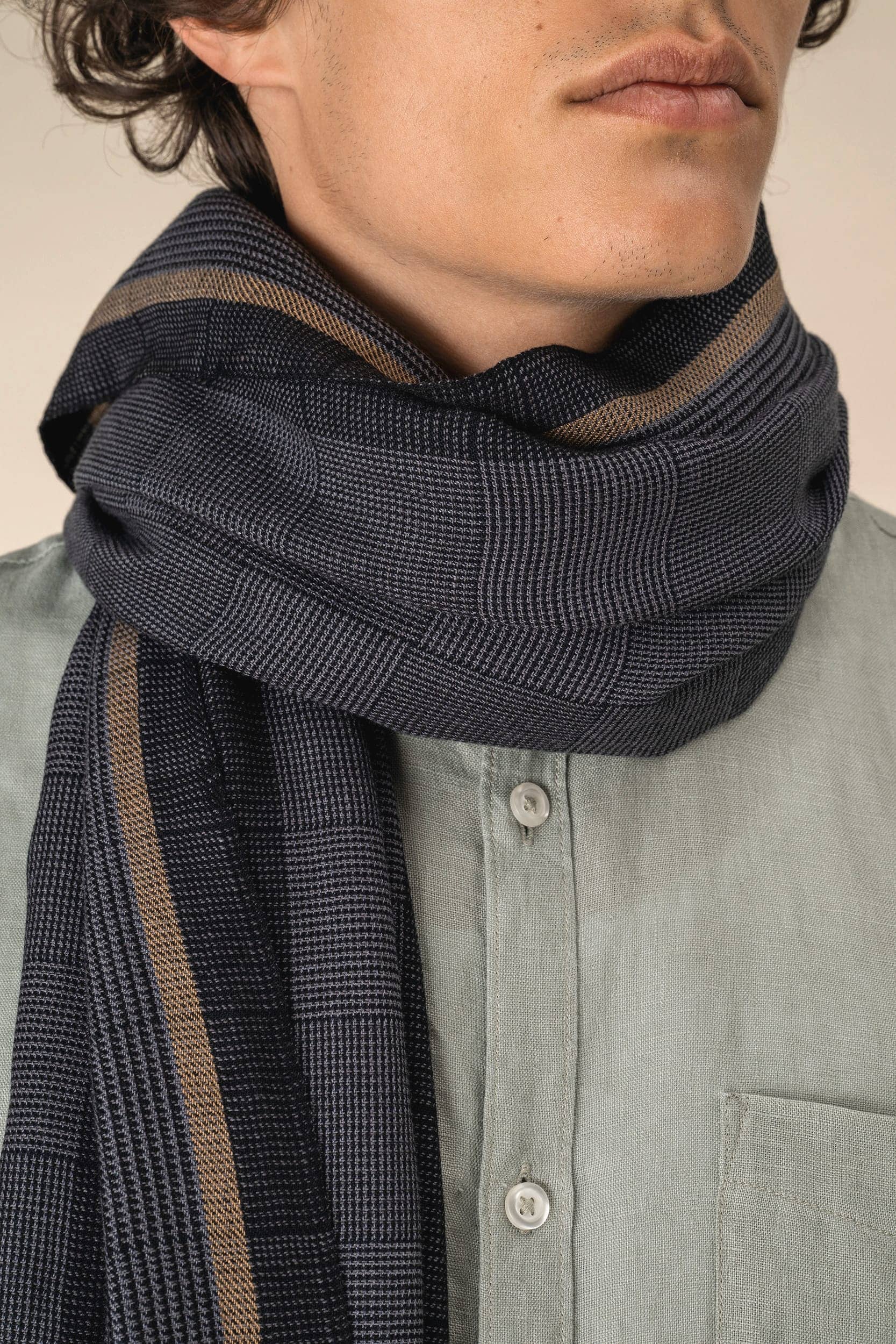 Karierter Unisex-Schal aus Mischgewebe