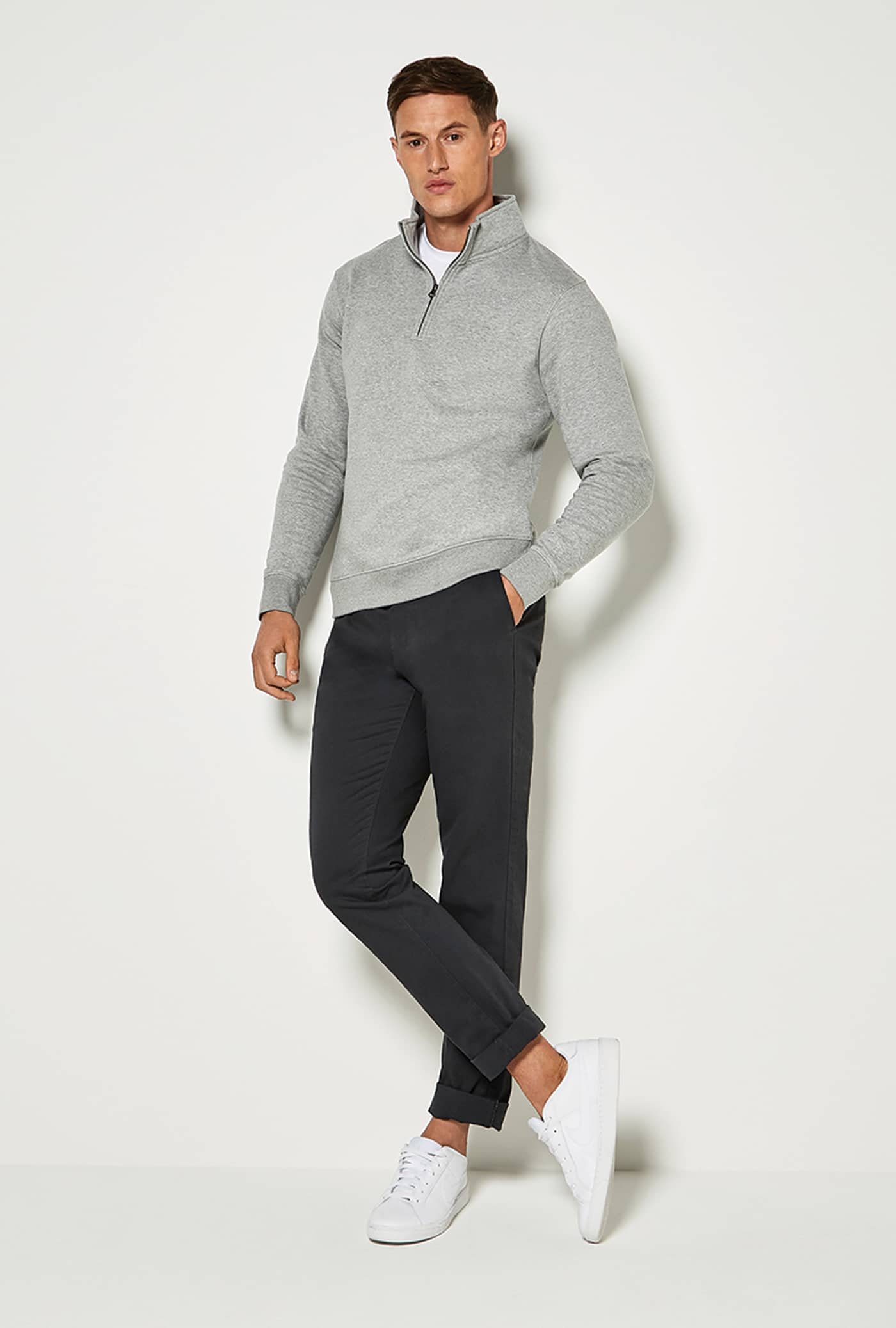 Regular Fit 1/4 Zip Sweatshirt