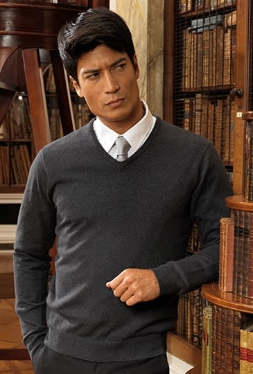Men´s V-Neck Knitted Sweater
