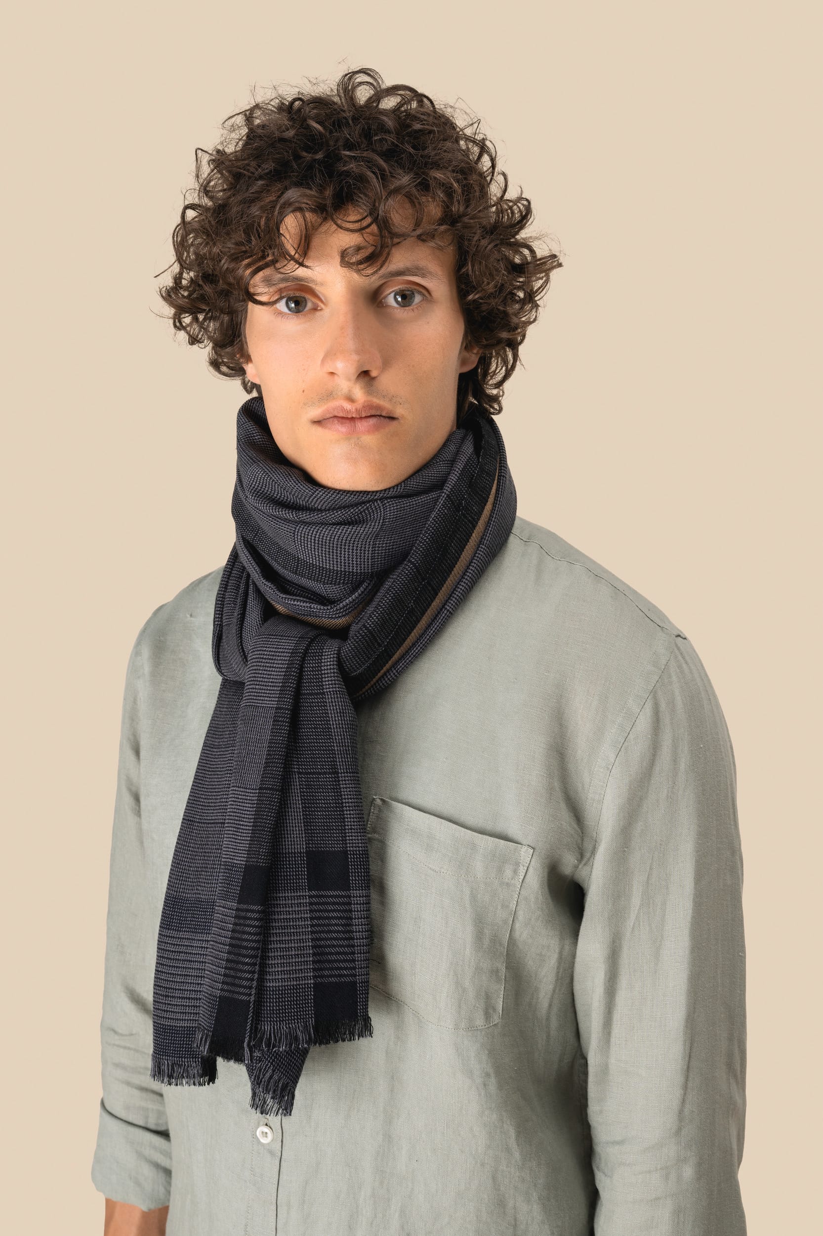 Karierter Unisex-Schal aus Mischgewebe