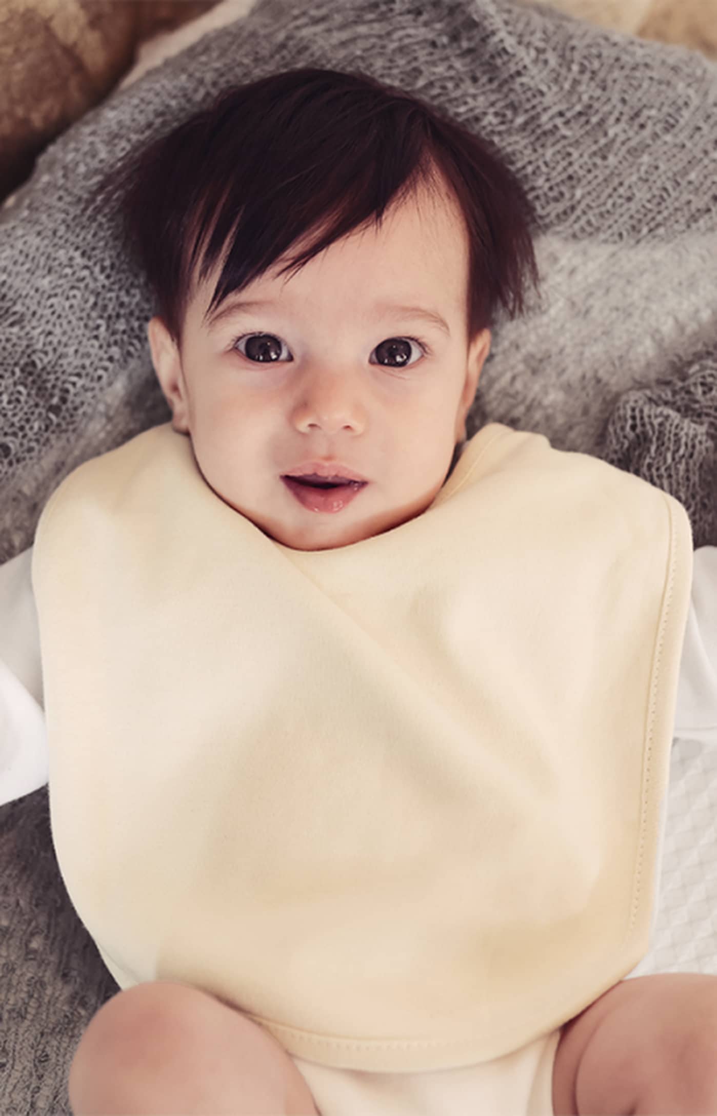 Organic Baby Bib Olli 01