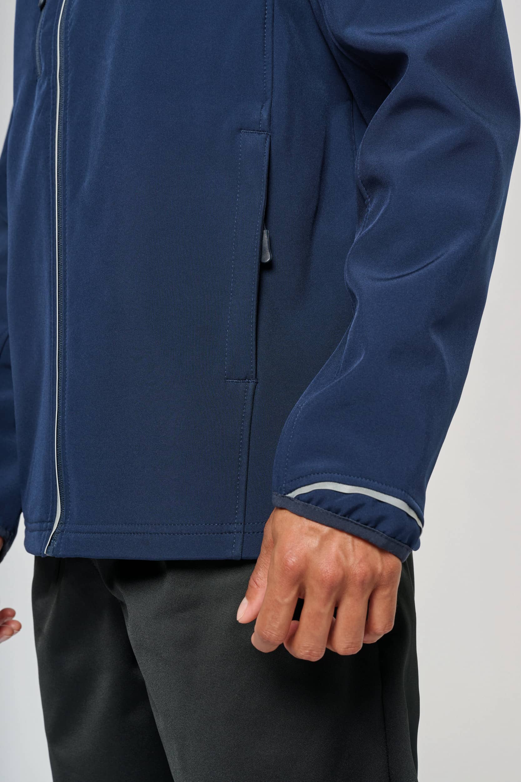 Softshelljacke mit abnehmbaren Ärmeln