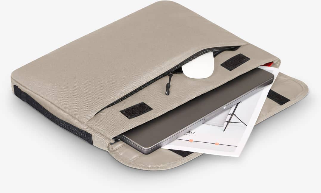 Laptop Sleeve Shift