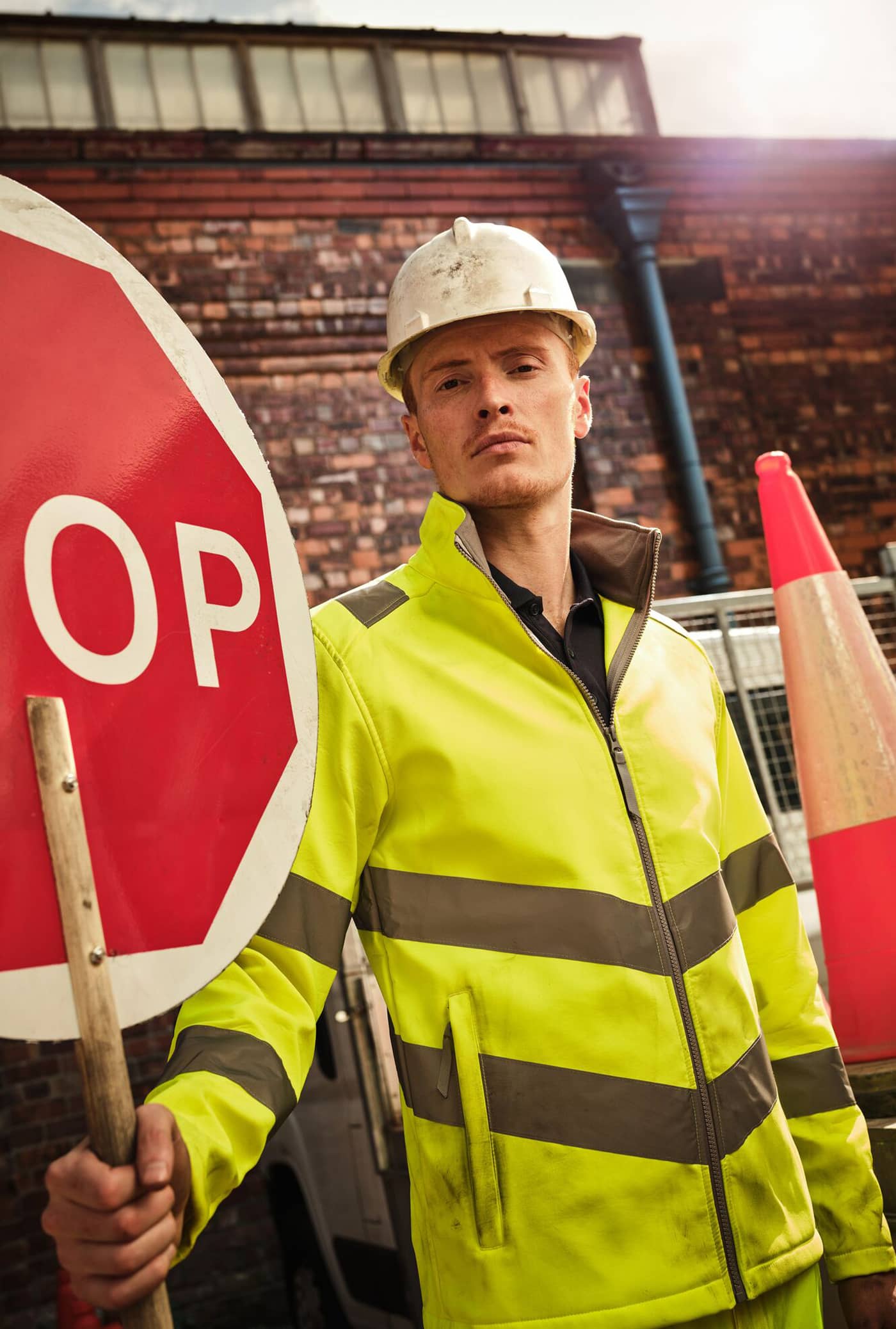 Pro Contract Hi-Vis Ablaze 2L Softshell Jacket