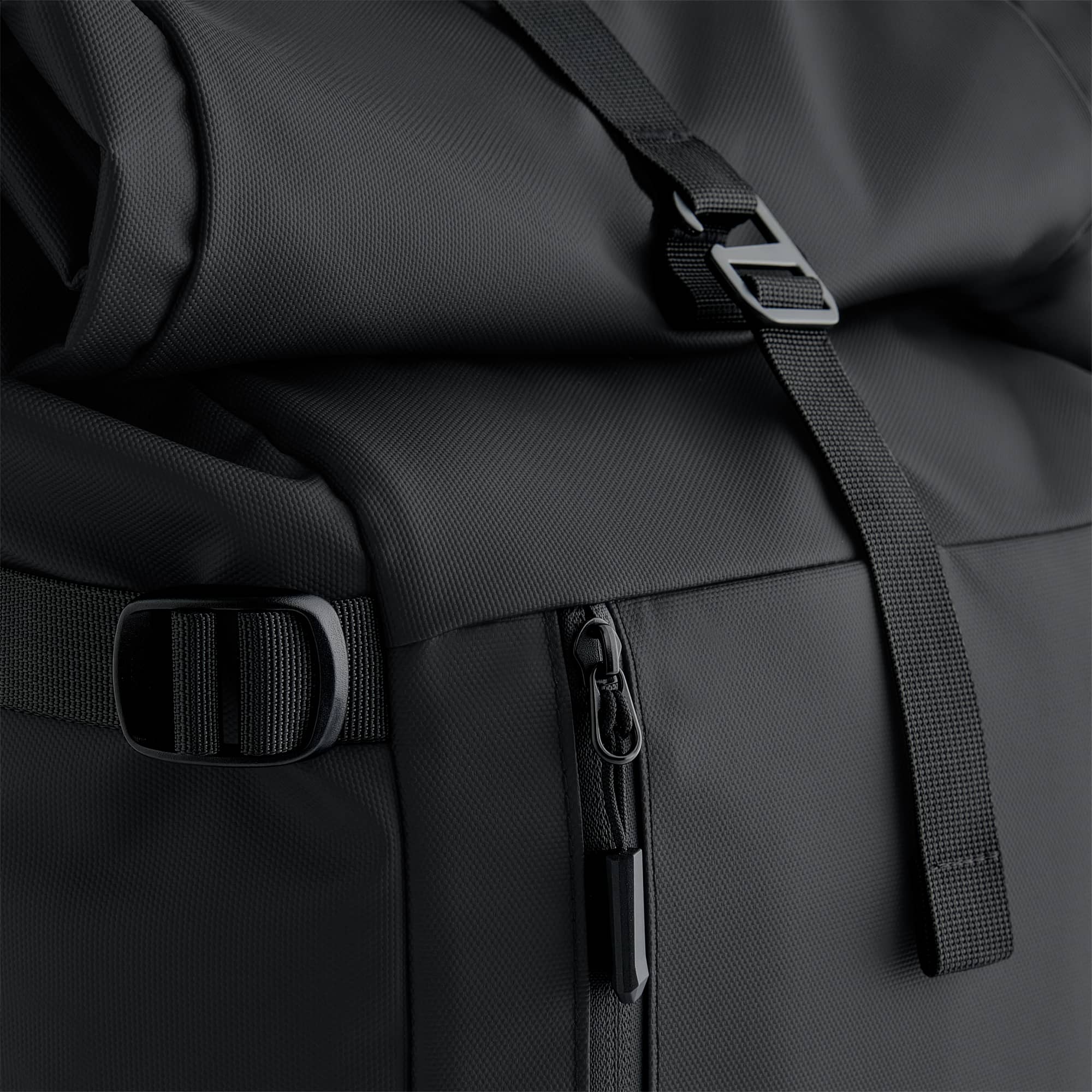 Everyday Carry 25 Litre Roll-Top Backpack