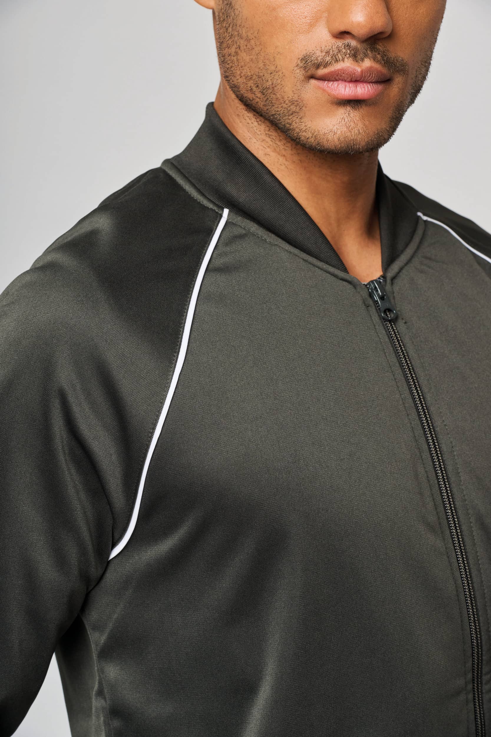Unisex-Trainingsjacke mit Reißverschluss und Paspel