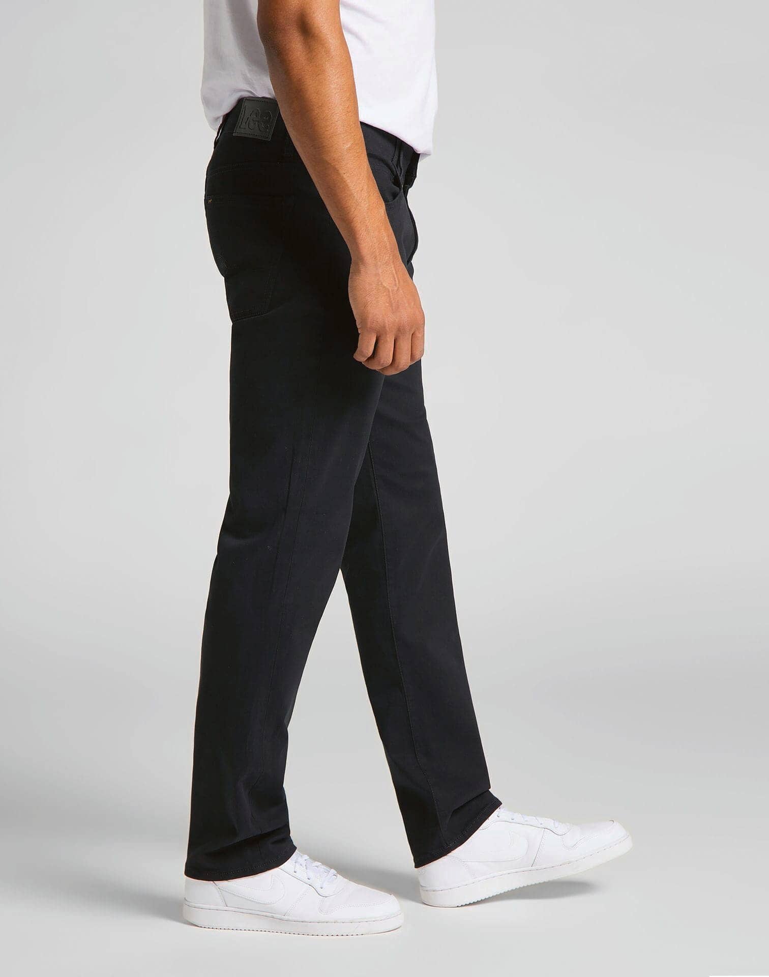 Extreme Motion Straight Fit Jeans