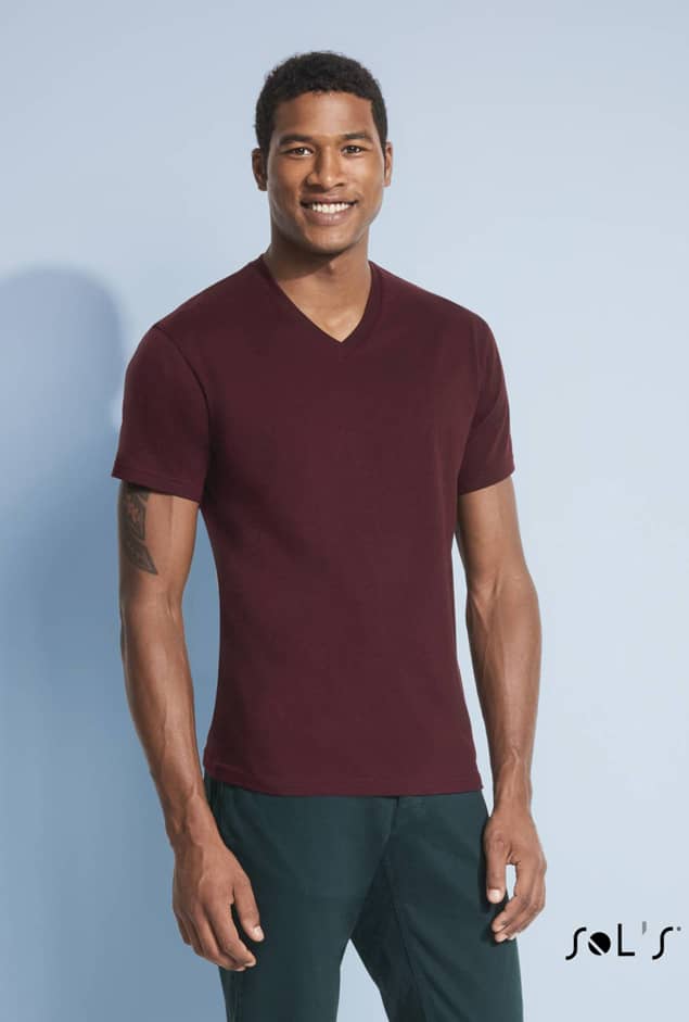 V-Neck T-Shirt Victory