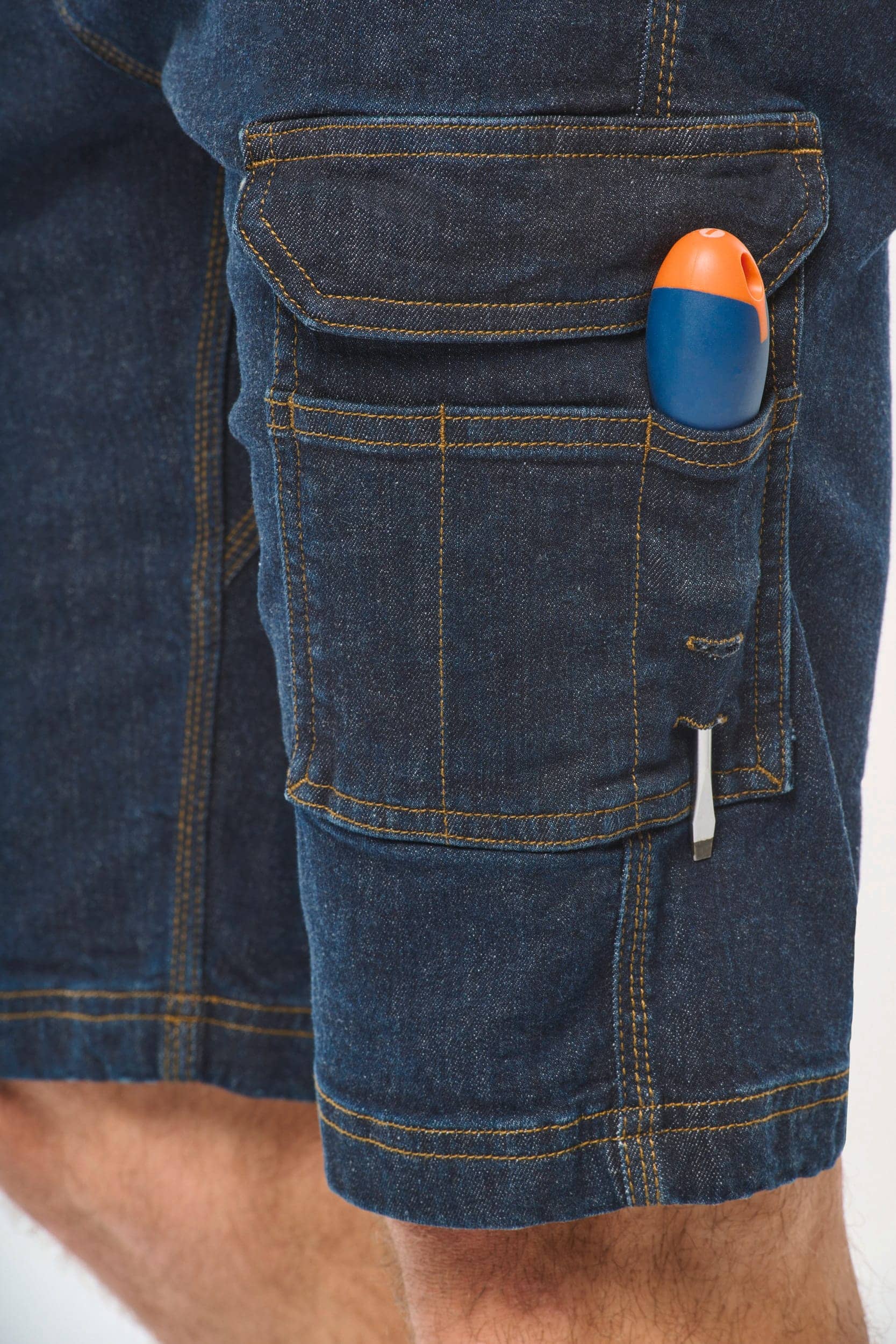 Denim-Bermuda-Shorts mit mehreren Taschen für Herren