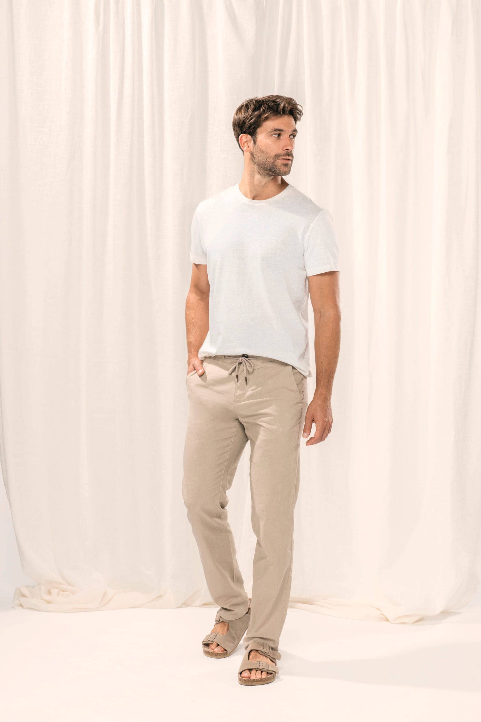 Umweltfreundliche Herrenhose aus Bio-Leinen und Bio-Baumwolle