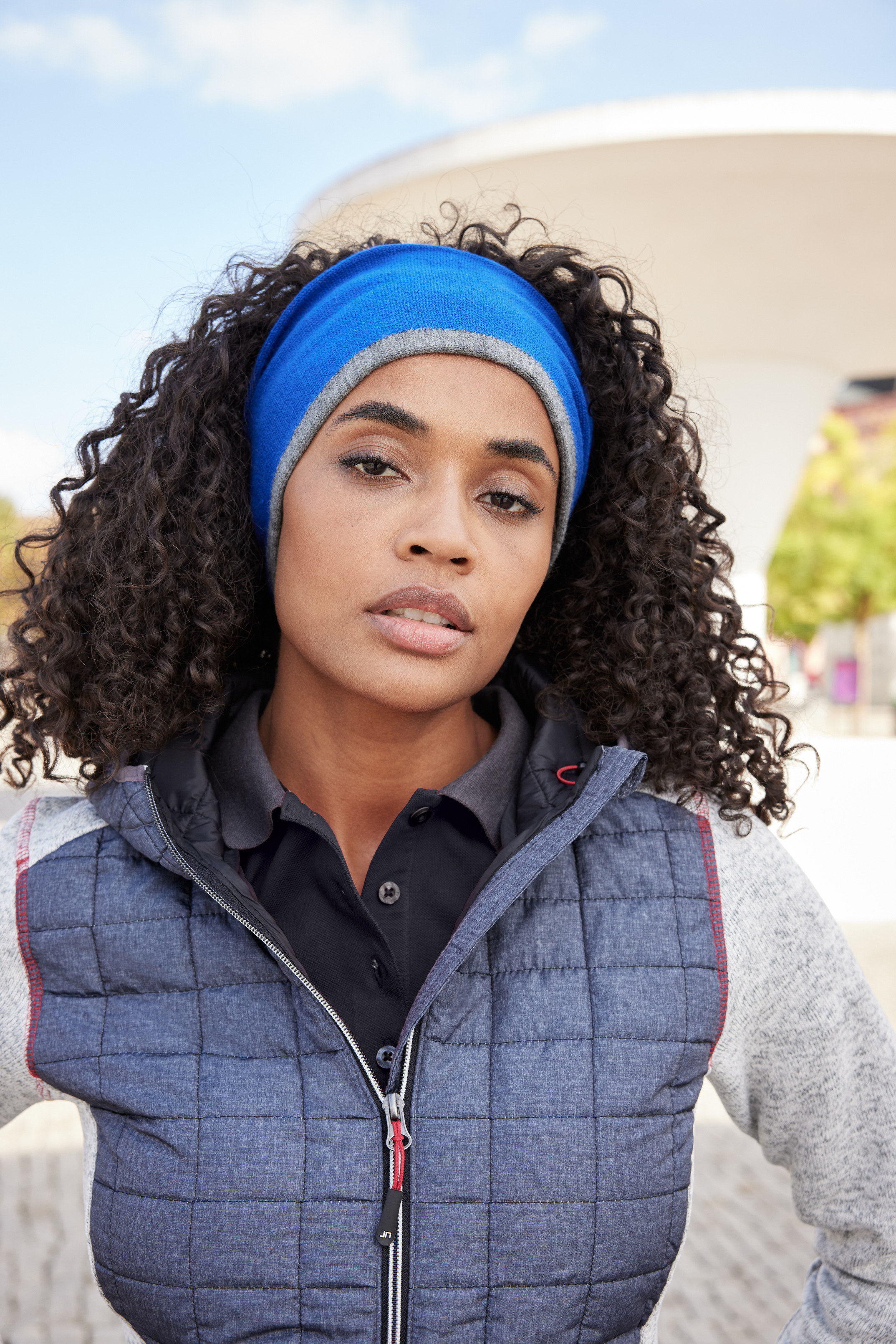 Ladies´ Knitted Hybrid Jacket